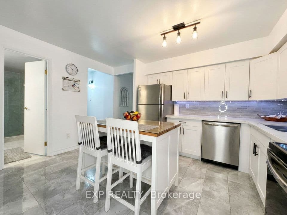 1100 Caven Street 406, Mississauga, ON L5G 4N3 – photo 3