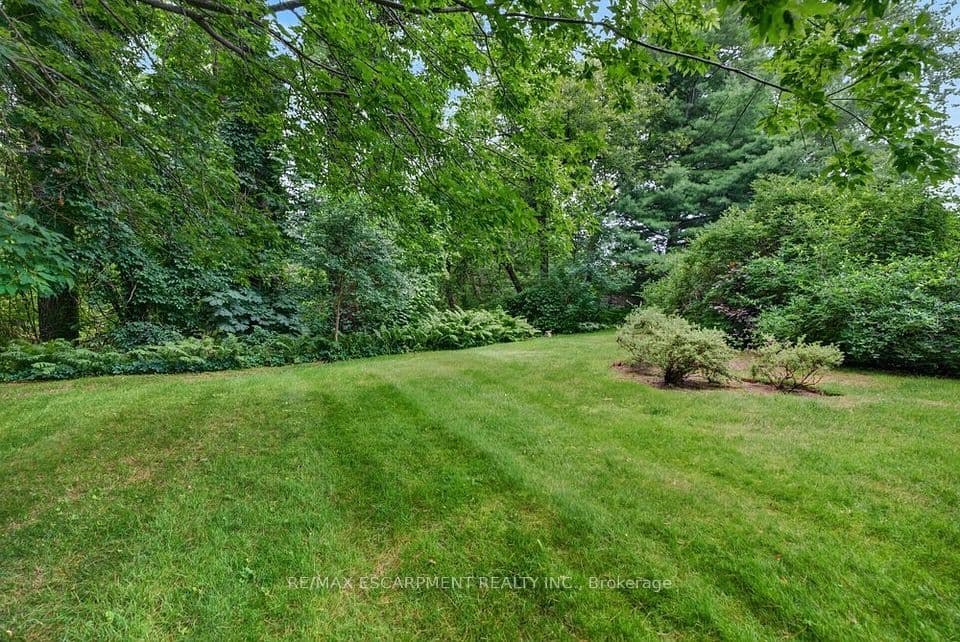 230 Morrison Road, Oakville, ON L6J 4J4 – photo 3