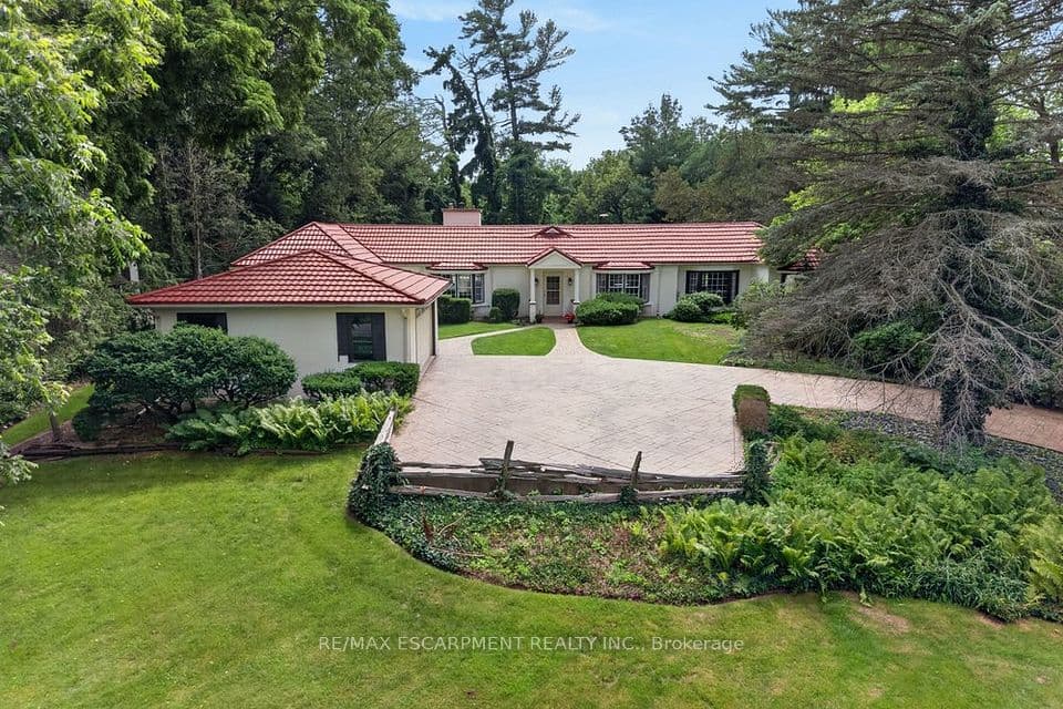 230 Morrison Road, Oakville, ON L6J 4J4 – main photo