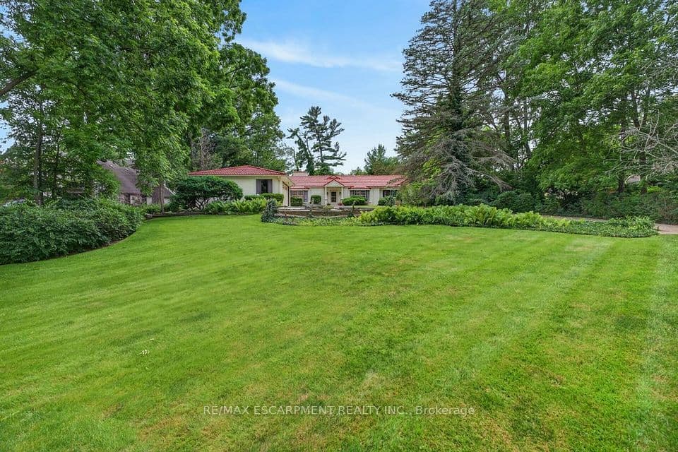 230 Morrison Road, Oakville, ON L6J 4J4 – main photo