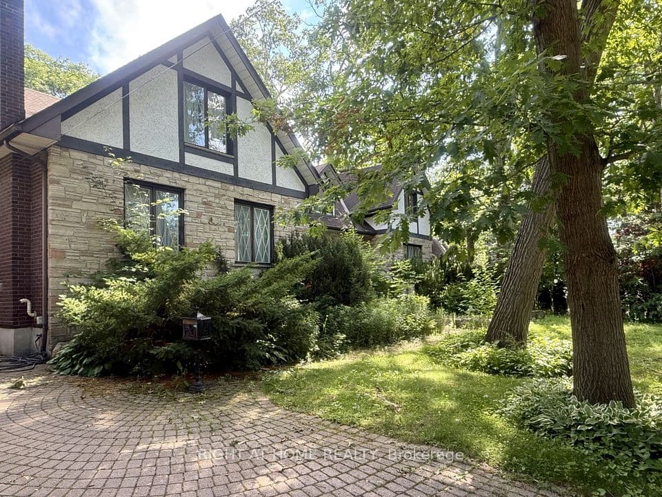 2123 Gordon Drive, Mississauga, ON L5B 1S6 – photo 3
