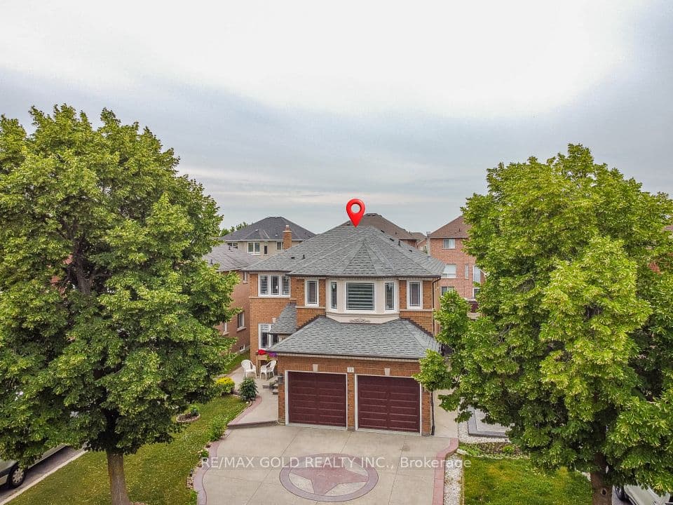 72 Rainforest Drive, Brampton, ON L6R 1B1 – photo 2