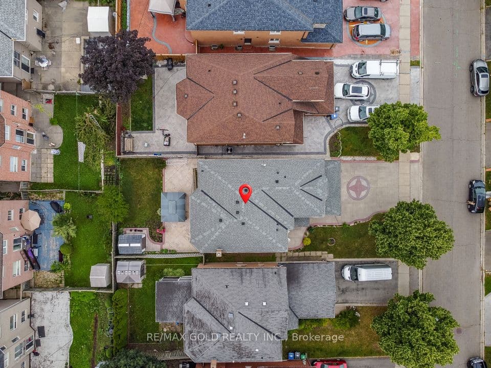 72 Rainforest Drive, Brampton, ON L6R 1B1 – photo 3