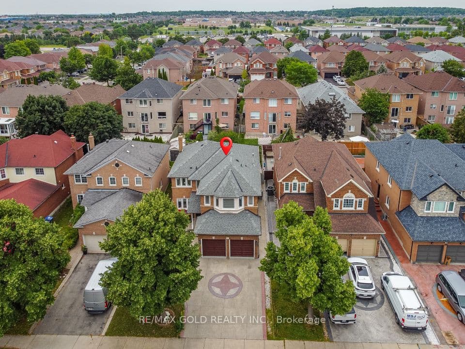 72 Rainforest Drive, Brampton, ON L6R 1B1 – main photo