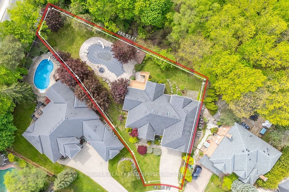 1832 Chesbro Court, Mississauga, ON L5H 4H2 – photo 2
