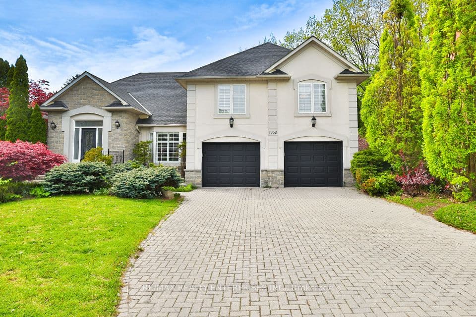 1832 Chesbro Court, Mississauga, ON L5H 4H2 – photo 3