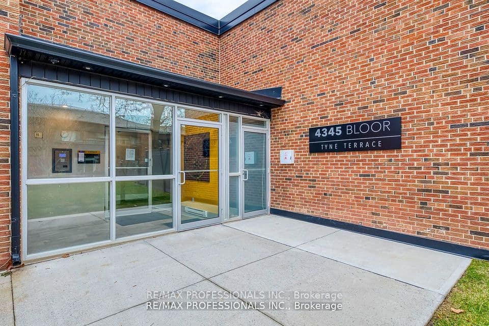 4345 Bloor Street W 51, Toronto, ON M9C 2A4 – photo 2