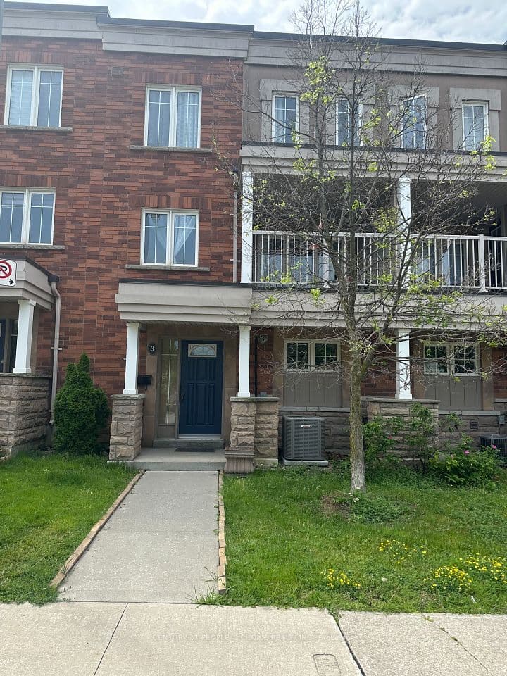 375 Cook Road 3, Toronto, ON M3J 3T6 – main photo