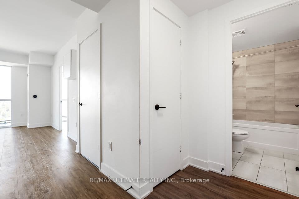 50 George Butchart Drive 906, Toronto, ON M3K 0C9 – photo 3
