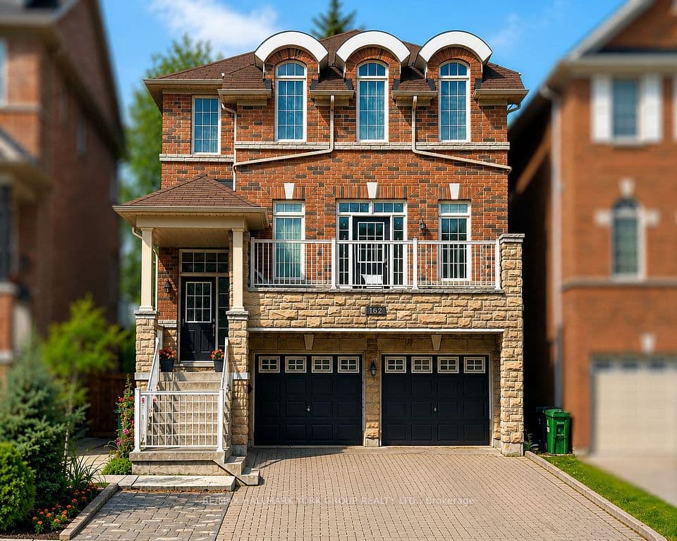 162 Bob Yuill Drive, Toronto, ON M9M 0B1 – main photo