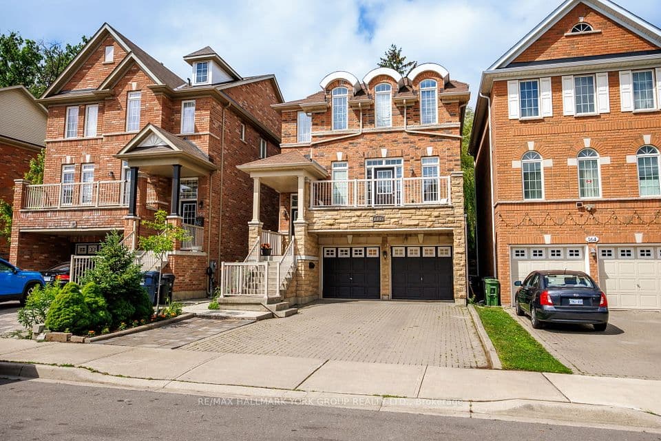 162 Bob Yuill Drive, Toronto, ON M9M 0B1 – photo 2