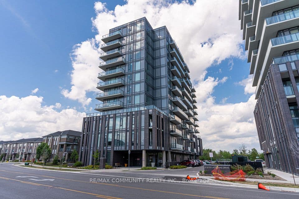 225 Veterans Drive 1206, Brampton, ON L7A 5L7 – main photo