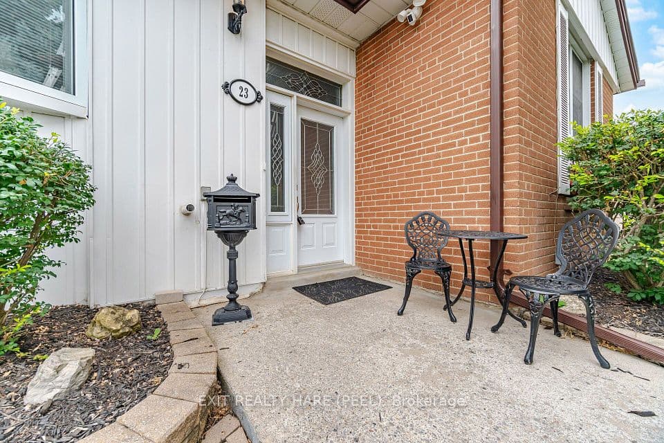 23 Kimbark Drive, Brampton, ON L6X 2A2 – photo 3