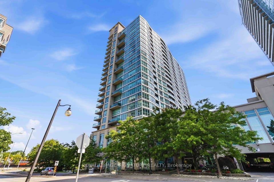 185 Legion Road N 1812, Toronto, ON M8Y 0A1 – main photo
