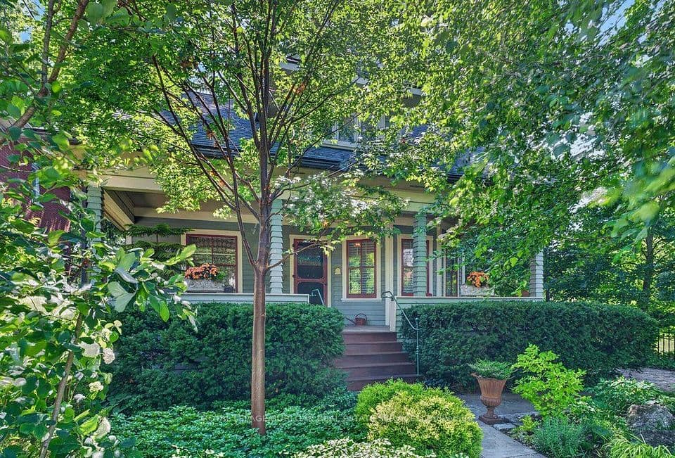 526 Burlington Avenue, Burlington, ON L7S 1R8 – main photo