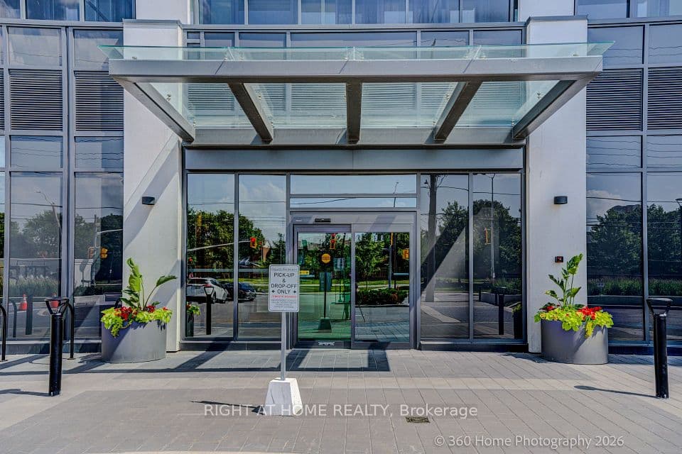 202 Burnhamthorpe Road E 505, Mississauga, ON L5A 0B2 – photo 2