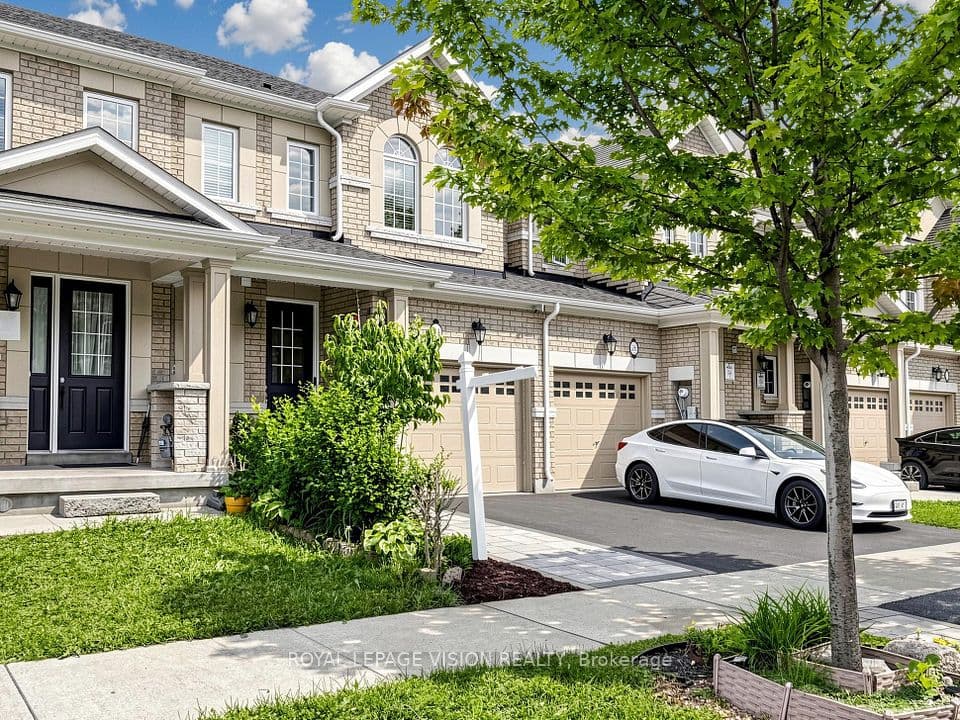 24 Pennycross Crescent, Brampton, ON L7A 4M1 – photo 2