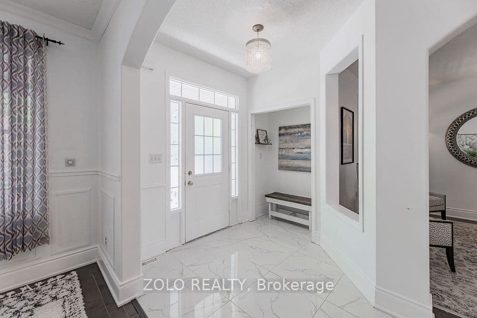 1580 Earl Crescent, Milton, ON L9T 5Z2 – photo 3