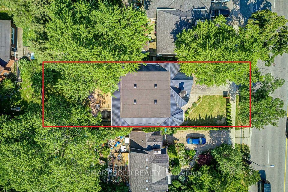201 Burnhamthorpe Road, Toronto, ON M9B 1Z2 – photo 2