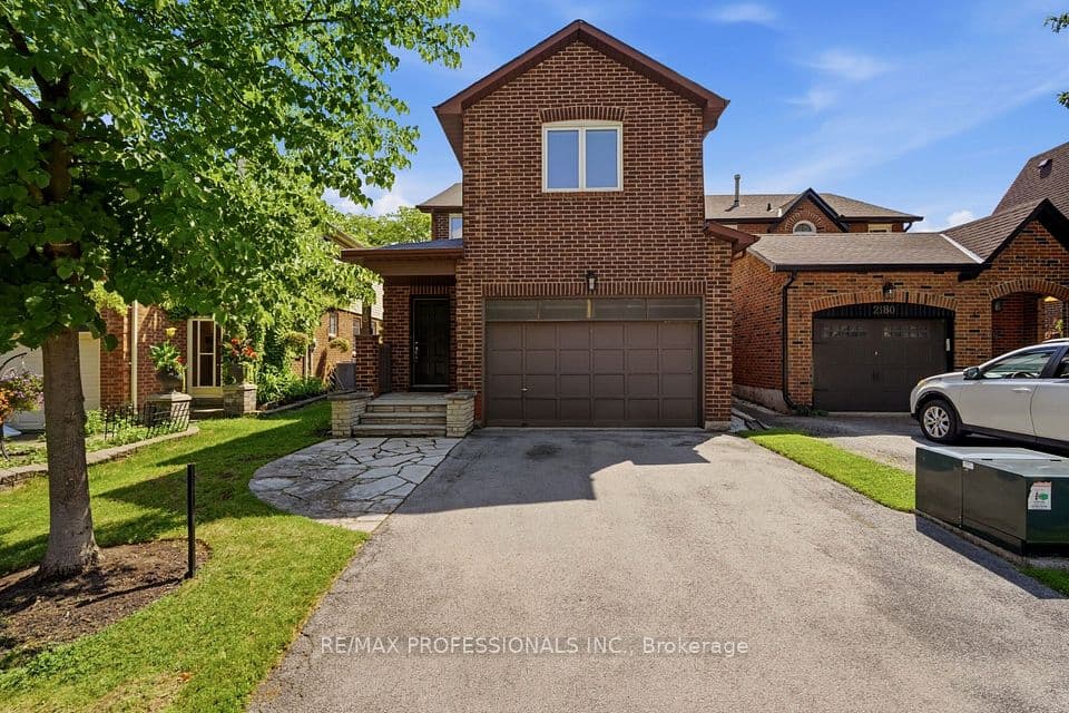 2178 Madden Boulevard, Oakville, ON L6H 3M2 – main photo