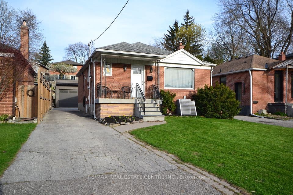 75 Cynthia Road, Toronto, ON M6N 2P8 – photo 3