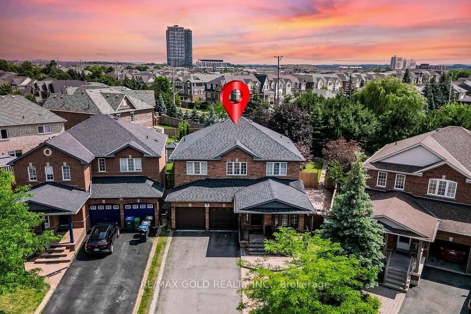60 Four Seasons Circle, Brampton, ON L7A 2A7 – main photo