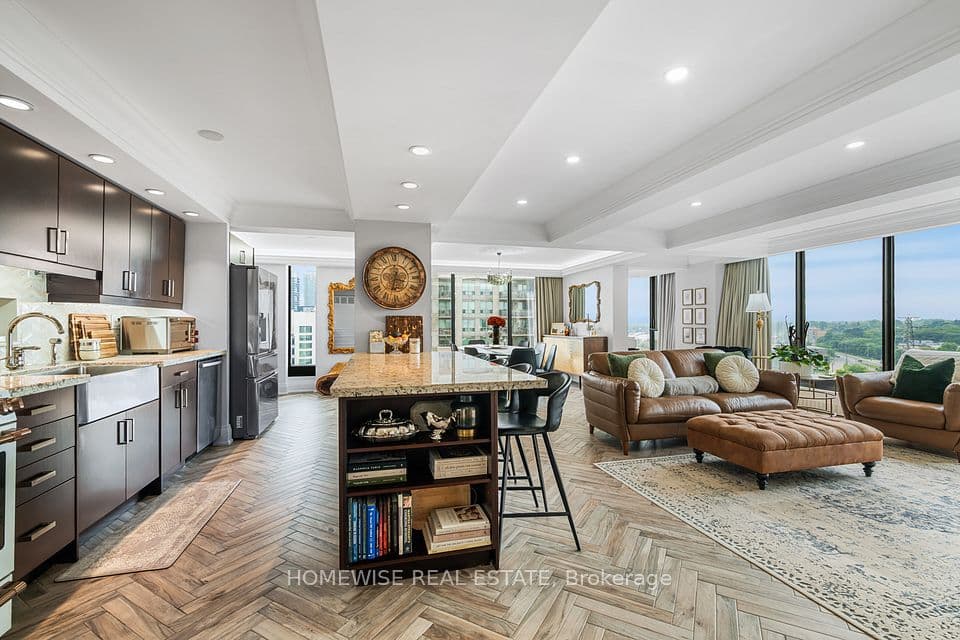 2045 Lake Shore Boulevard W 1407, Toronto, ON M8V 2Z6 – photo 3