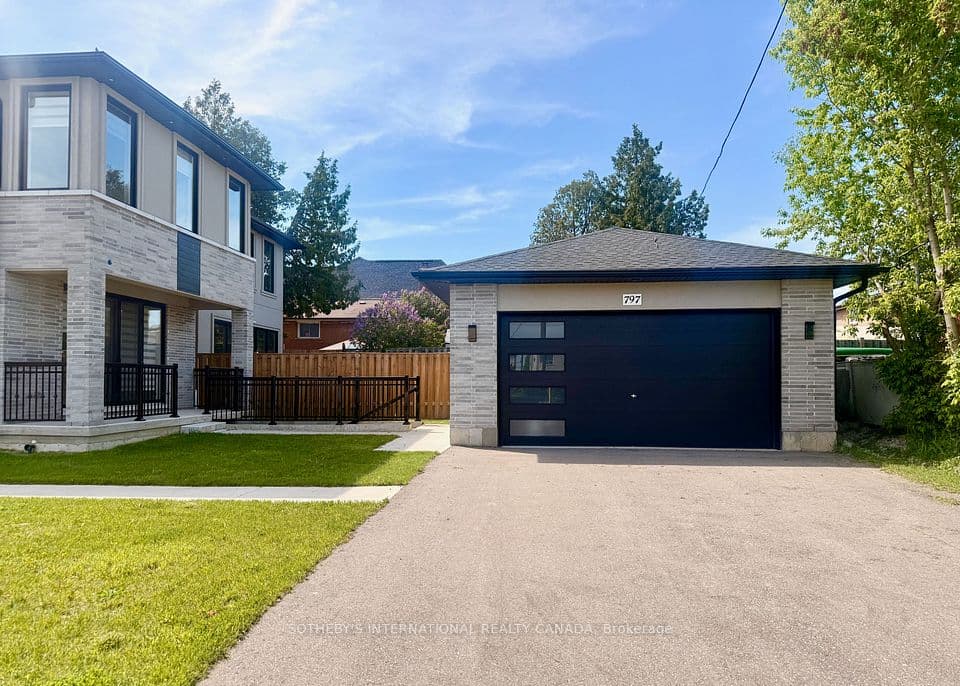 797 First Street, Mississauga, ON L5E 1A3 – photo 3