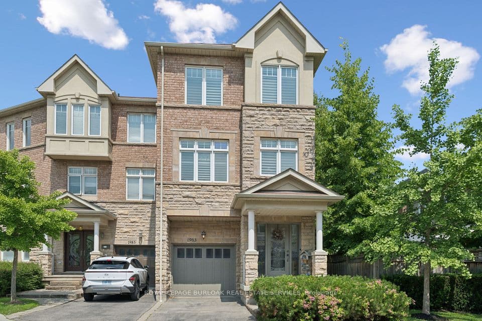 1983 Rackus Crescent, Mississauga, ON L5J 0A6 – main photo