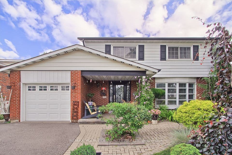 4229 Brandon Gate Drive, Mississauga, ON L4T 3K3 – main photo