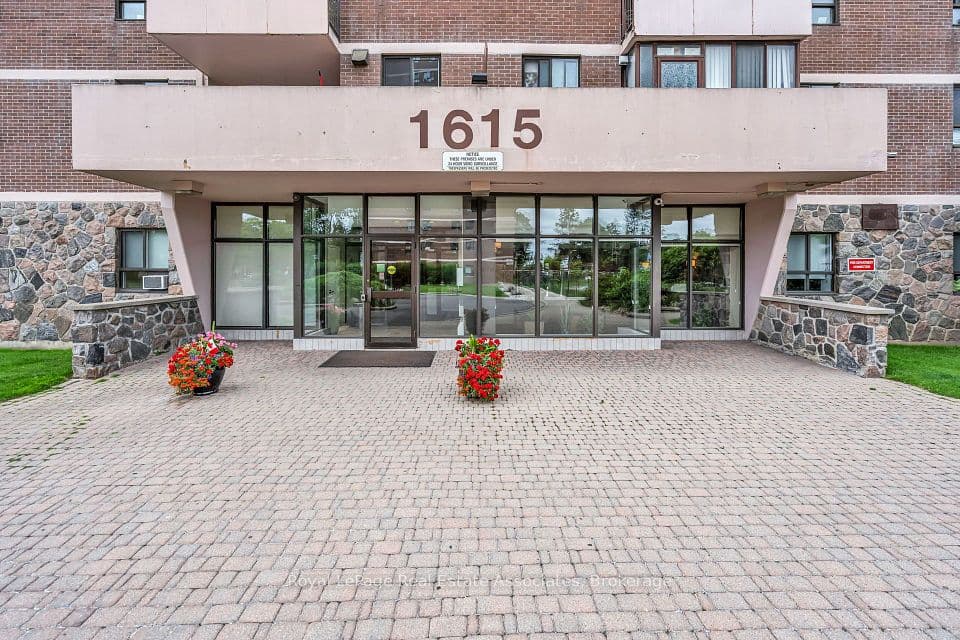 1615 Bloor Street 1108, Mississauga, ON L4X 1S2 – main photo