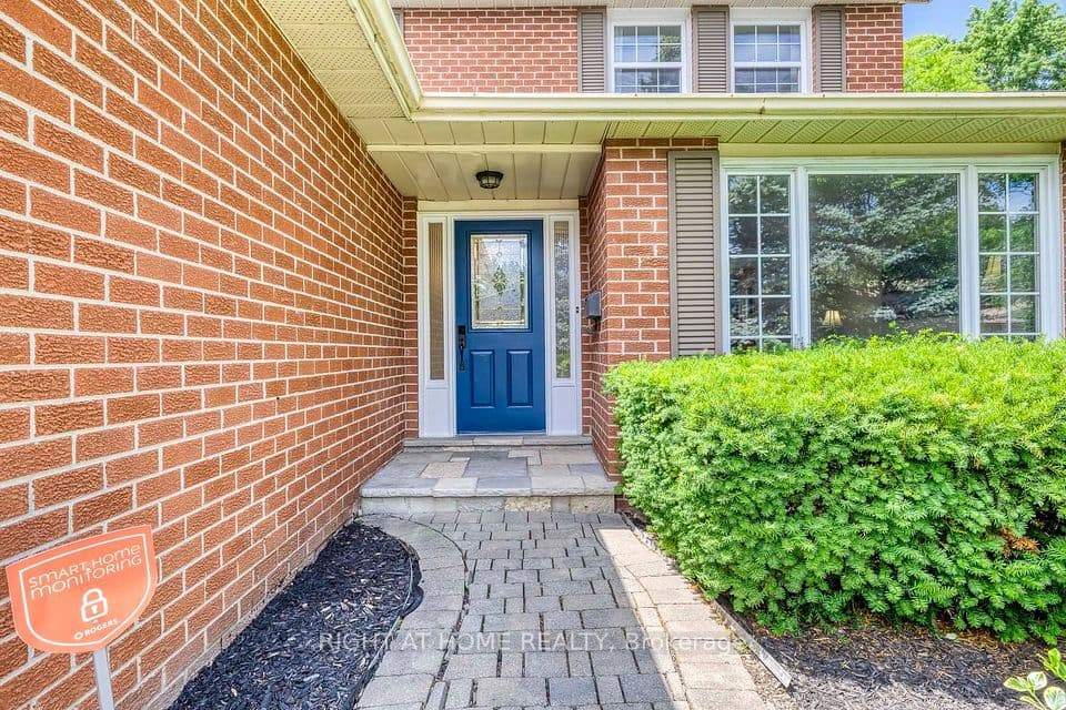 1025 Vanier Drive, Mississauga, ON L5H 4B2 – photo 2
