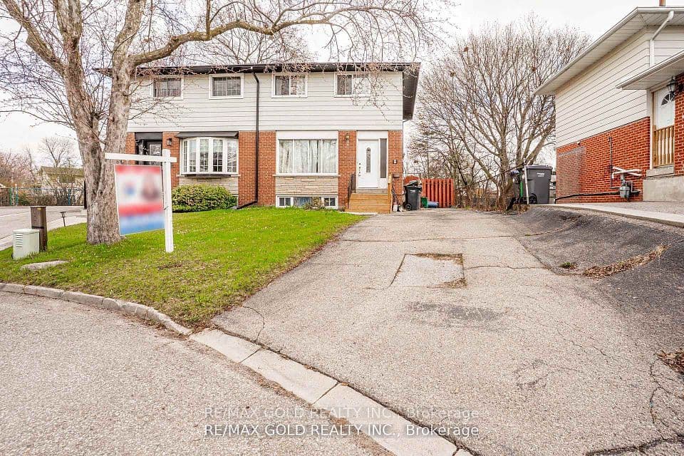 9 Mordon Court, Brampton, ON L6V 2B5 – main photo