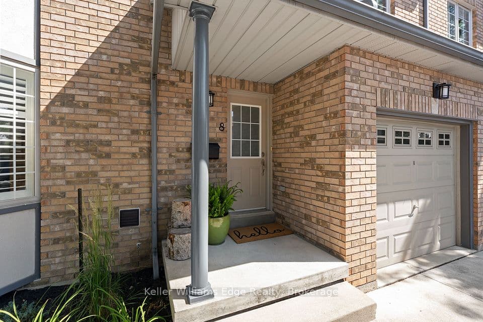 705 Cumberland Avenue 8, Burlington, ON L7N 3W4 – photo 2