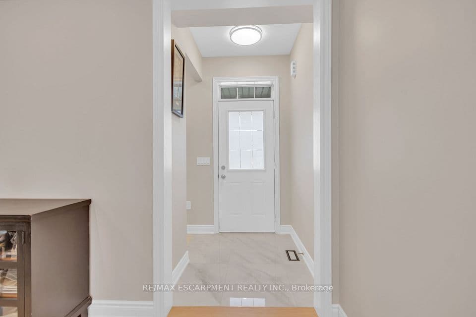 1454 Chretien Street, Milton, ON L9E 1J1 – photo 2