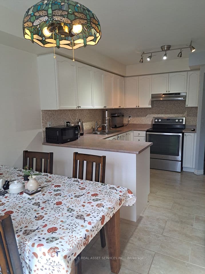 120 Railroad Street 4, Brampton, ON L6X 5A1 – photo 2