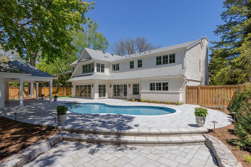130 Edgecliffe Place, Burlington, ON L7L 3Z3 – photo 3