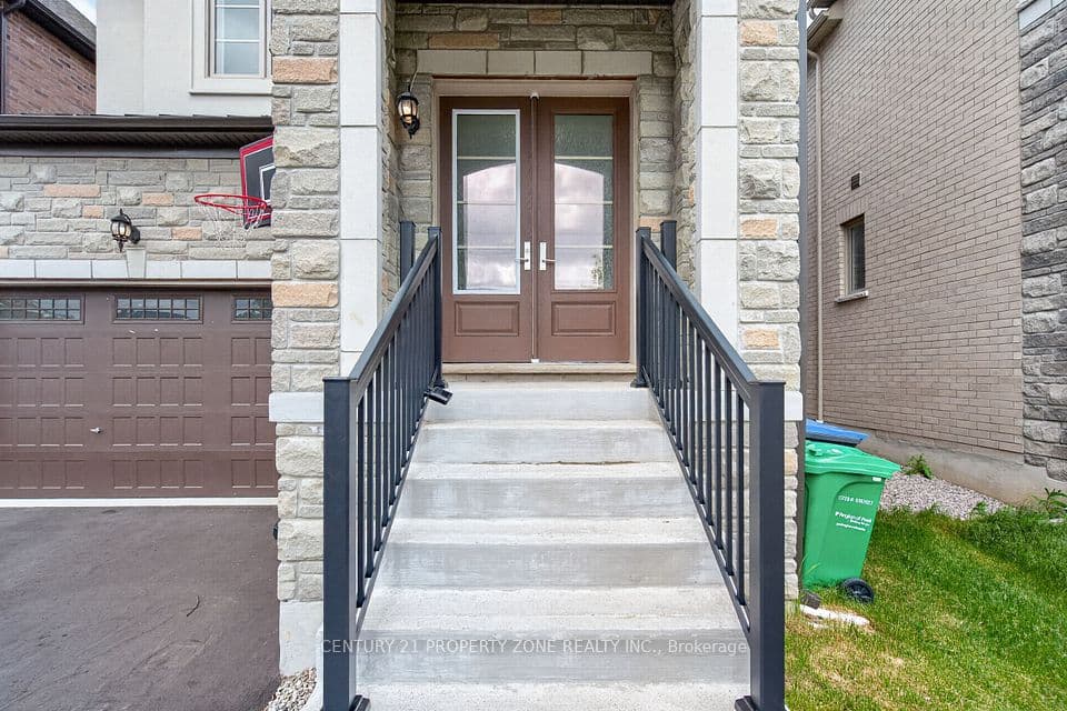105 Walker Road W, Caledon, ON L7C 4M9 – photo 2