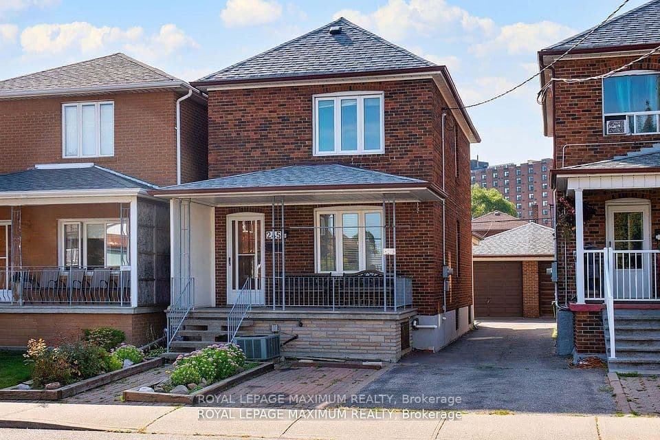 245 Belgravia Avenue, Toronto, ON M6E 2M9 – photo 3