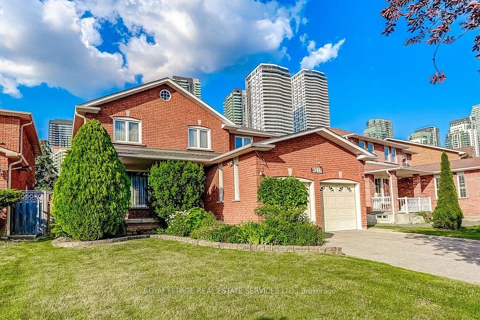 4217 Schneider Court, Mississauga, ON L5B 3N8 – photo 2