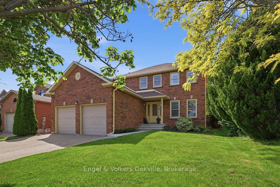 1245 Creekside Drive, Oakville, ON L6H 4Y8 – main photo
