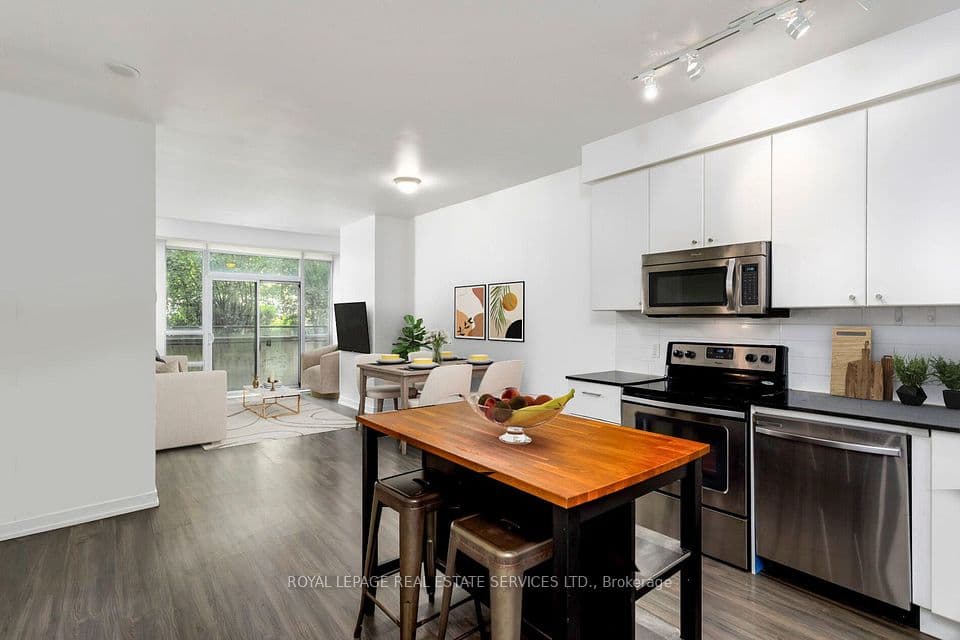 8 Fieldway Road 414, Toronto, ON M8Z 3L1 – photo 3
