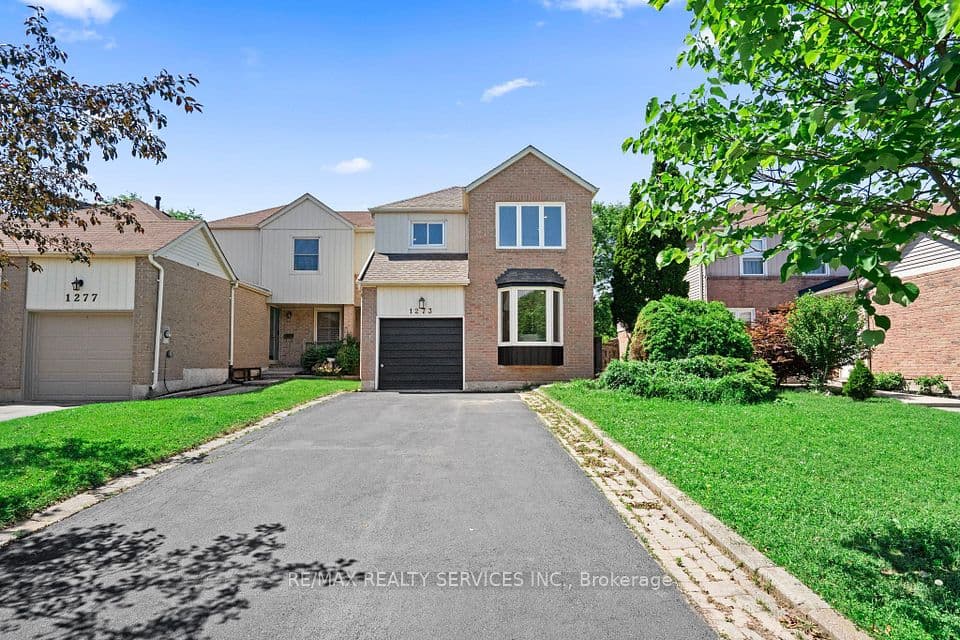 1273 Barberry Green N/A, Oakville, ON L6M 2A8 – main photo