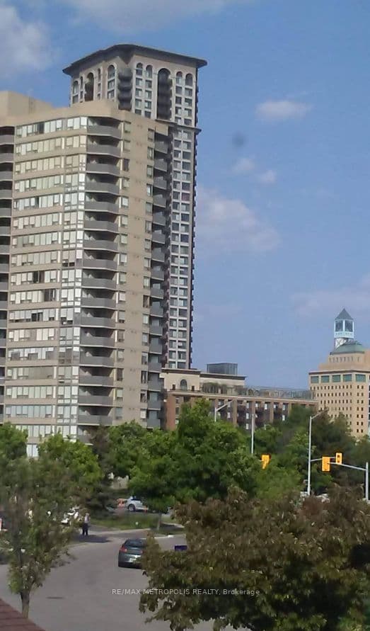 350 Rathburn Road W 307, Mississauga, ON L5B 3Y2 – main photo