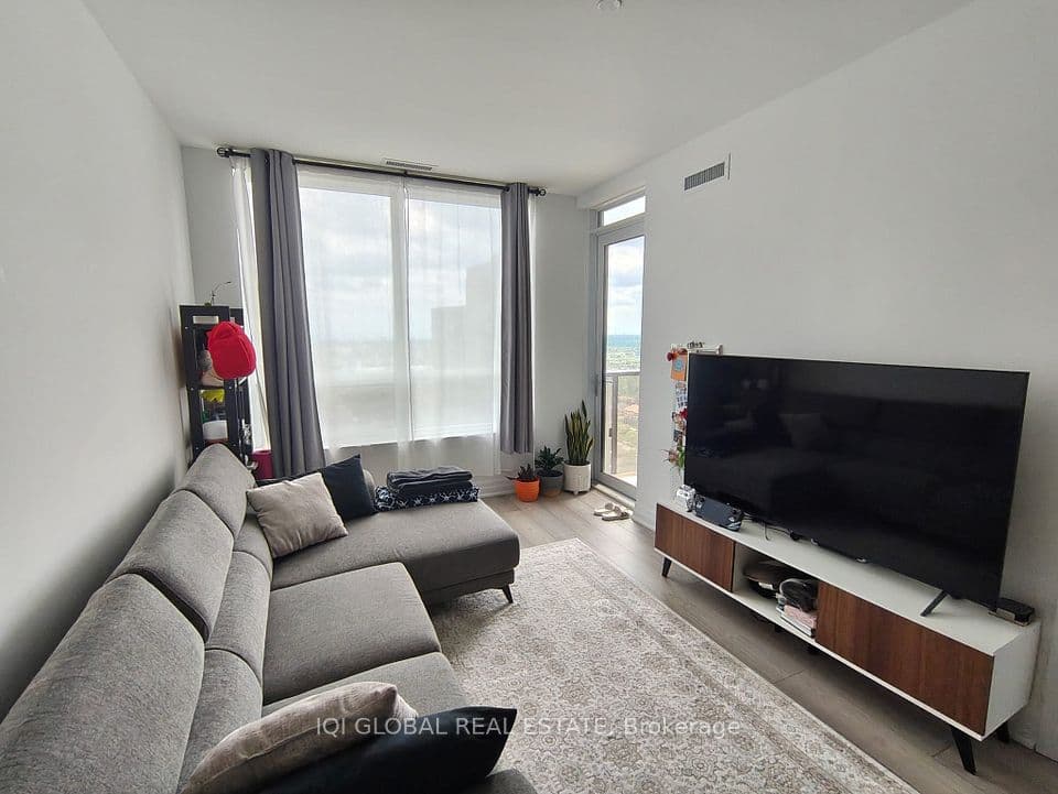 36 Elm Drive 3107, Mississauga, ON L5B 0N3 – main photo
