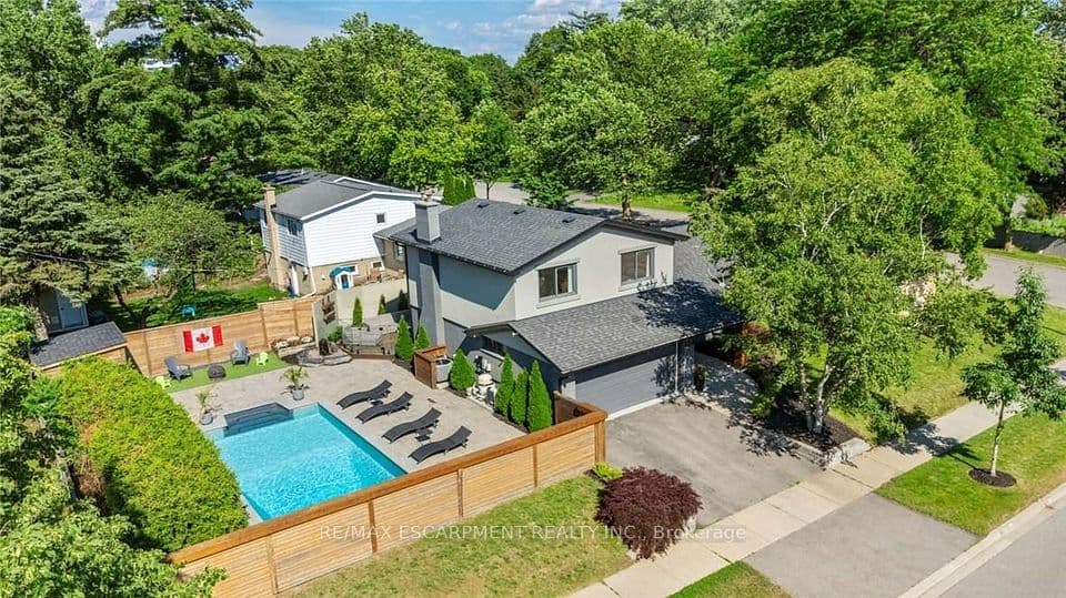 134 Fairwood Place W, Burlington, ON L7T 4B6 – photo 3