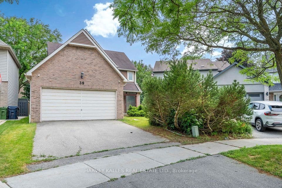 39 Newington Crescent, Toronto, ON M9C 5B7 – photo 3