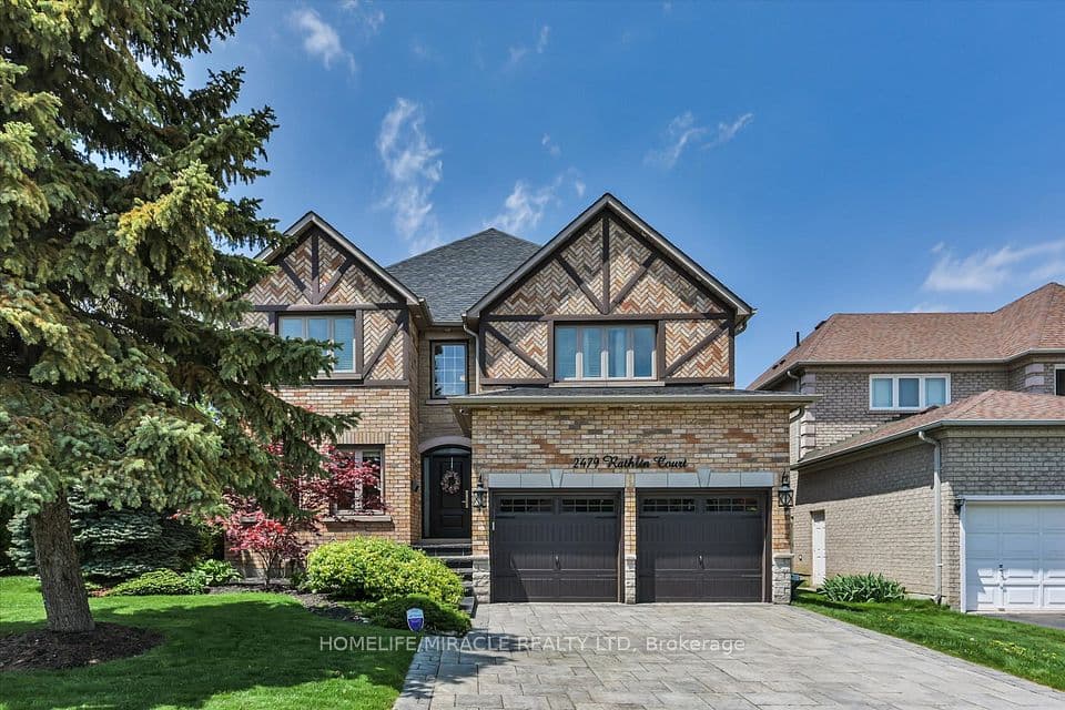 2479 Rathlin Court, Mississauga, ON L5K 2S4 – photo 2