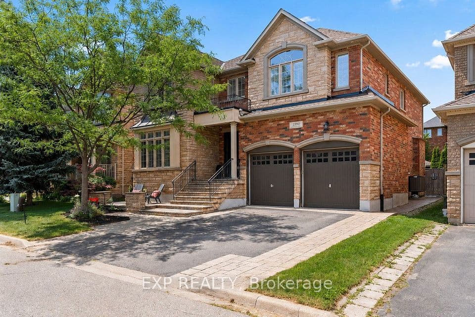 2390 Taylorwood Drive, Oakville, ON L6H 0C6 – photo 2