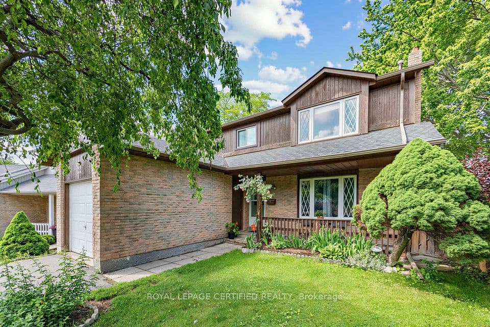 22 Borden Hill Court, Brampton, ON L6S 3K7 – photo 3
